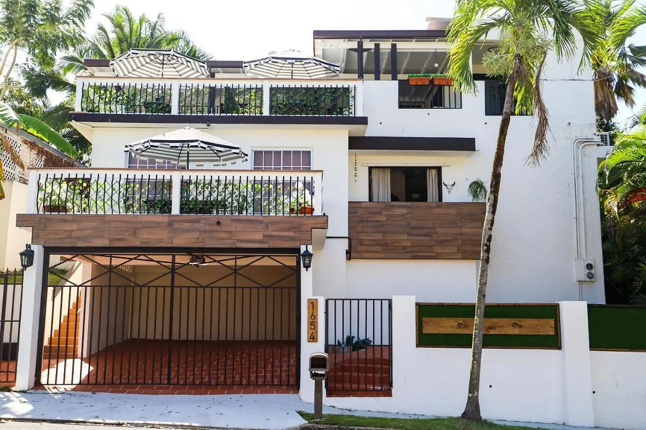 Private Rooms In Duplex Home 4 Bath Fq Beds 1-3Ppl location