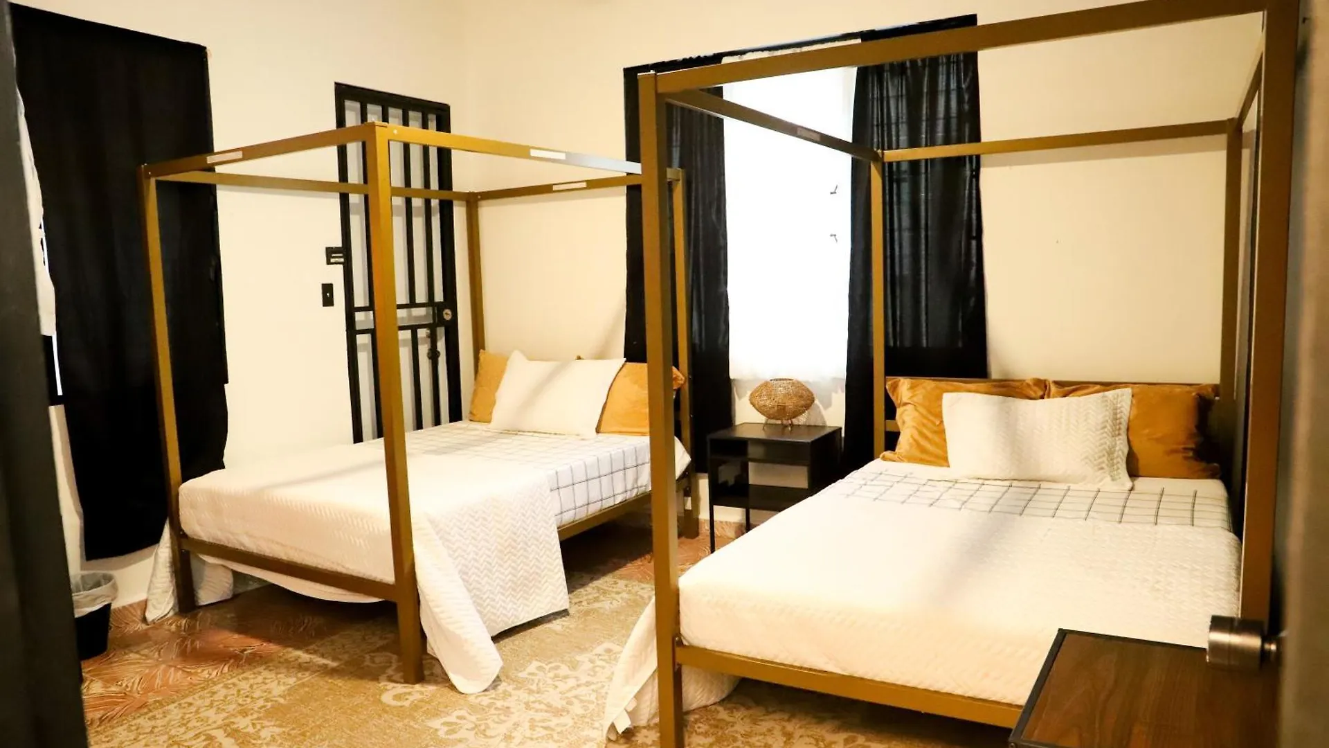 Private Rooms In Duplex Home 4 Bath Fq Beds 1-3Ppl San Juan 0*,  Puerto Rico