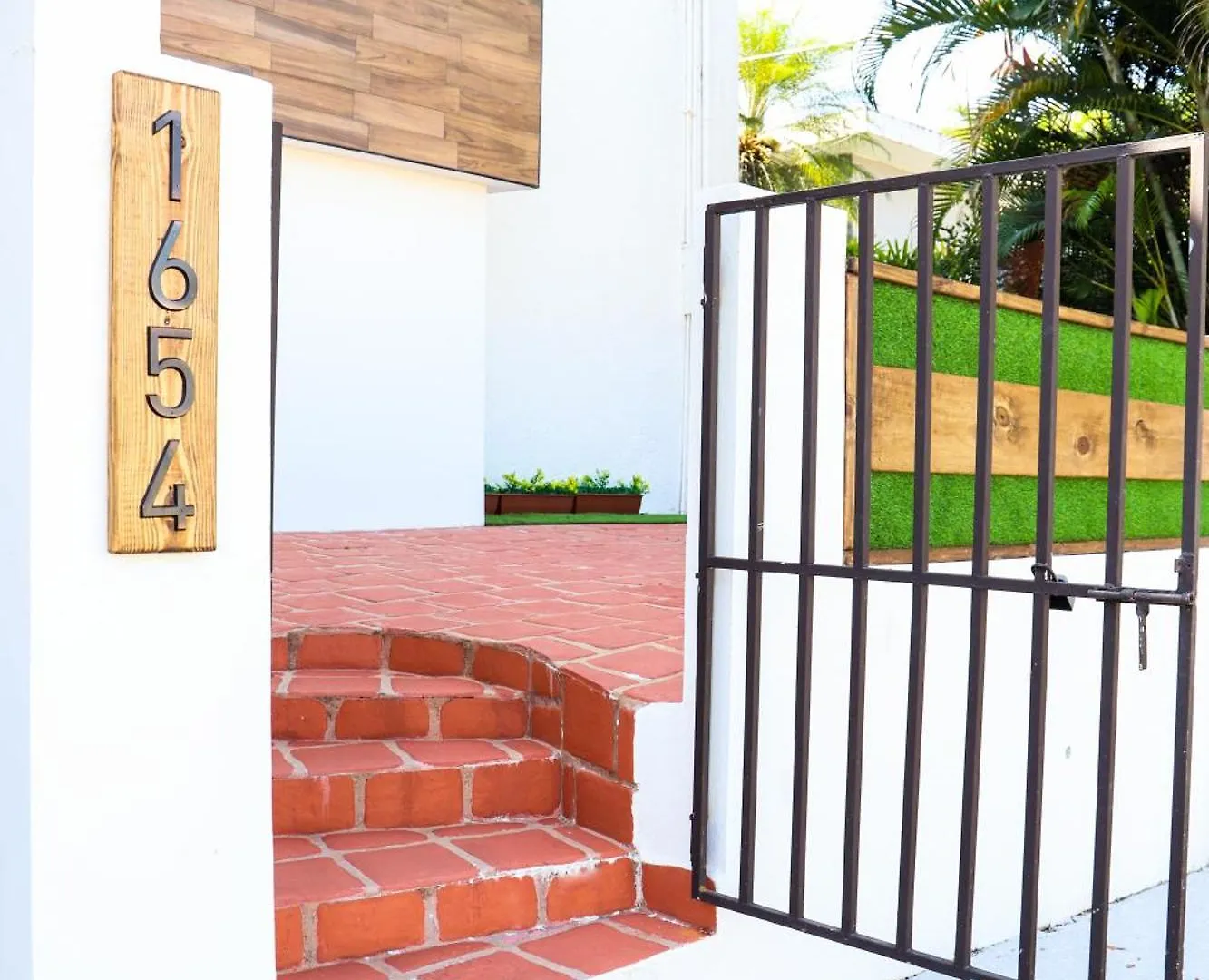 Homestay Private Rooms In Duplex Home 4 Bath Fq Beds 1-3Ppl San Juan Puerto Rico